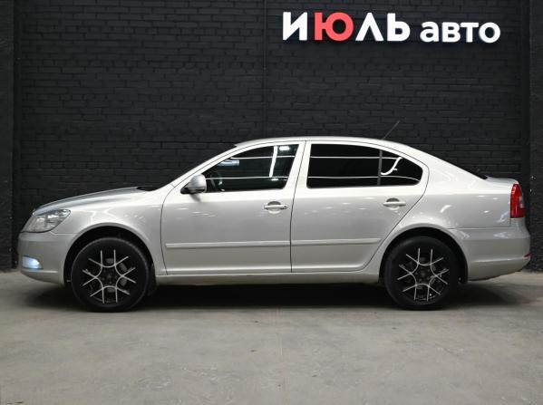 Skoda Octavia II (A5) Рестайлинг с пробегом 2012 года, цена 820 000 рублей, 256476 км, лифтбек, Автокод Объявления