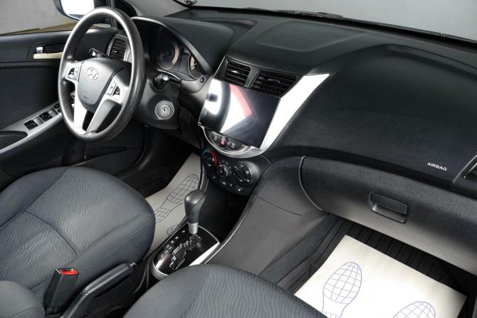 Hyundai Solaris I с пробегом 2012 года, цена 999 000 рублей, 85699 км, седан, Автокод Объявления