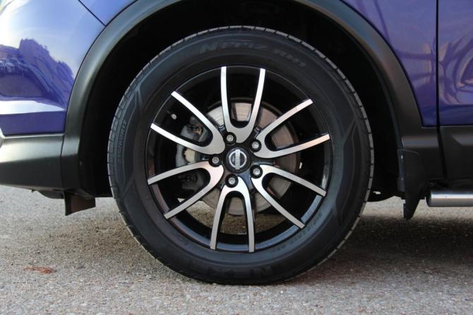 Nissan Qashqai II с пробегом 2015 года, цена 1 352 900 рублей, 164200 км, внедорожник, Автокод Объявления