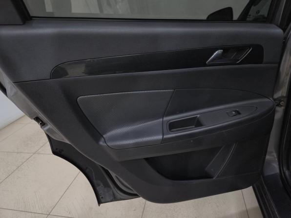 Dongfeng H30 Cross с пробегом 2015 года, цена 500 000 рублей, 114909 км, хэтчбек, Автокод Объявления