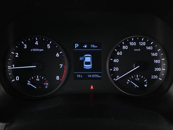 Hyundai Solaris II с пробегом 2018 года, цена 1 459 000 рублей, 141070 км, седан, Автокод Объявления