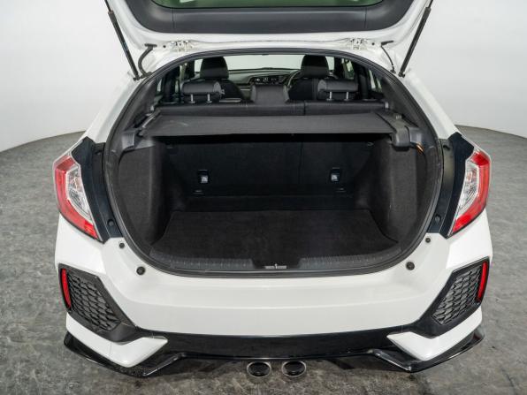 Honda Civic X с пробегом 2018 года, цена 1 800 500 рублей, 104320 км, хэтчбек, Автокод Объявления
