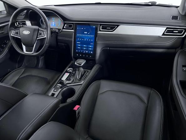 JAC J7 I с пробегом 2023 года, цена 1 380 000 рублей, 43388 км, хэтчбек, Автокод Объявления