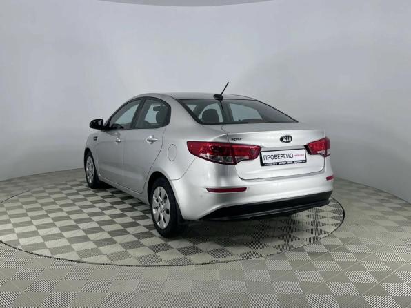 Kia Rio III Рестайлинг с пробегом 2017 года, цена 879 000 рублей, 148700 км, седан, Автокод Объявления
