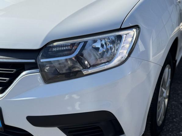 Renault Logan II Рестайлинг с пробегом 2021 года, цена 875 000 рублей, 73023 км, седан, Автокод Объявления
