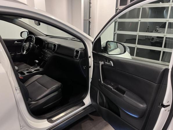 Kia Sportage IV с пробегом 2017 года, цена 1 790 000 рублей, 175308 км, внедорожник, Автокод Объявления