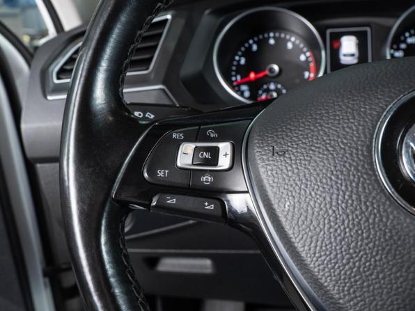 Volkswagen Tiguan II с пробегом 2019 года, цена 2 329 000 рублей, 152412 км, внедорожник, Автокод Объявления