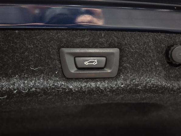BMW 5 серии VII (G30/G31/G38) с пробегом 2018 года, цена 2 970 000 рублей, 163633 км, седан, Автокод Объявления