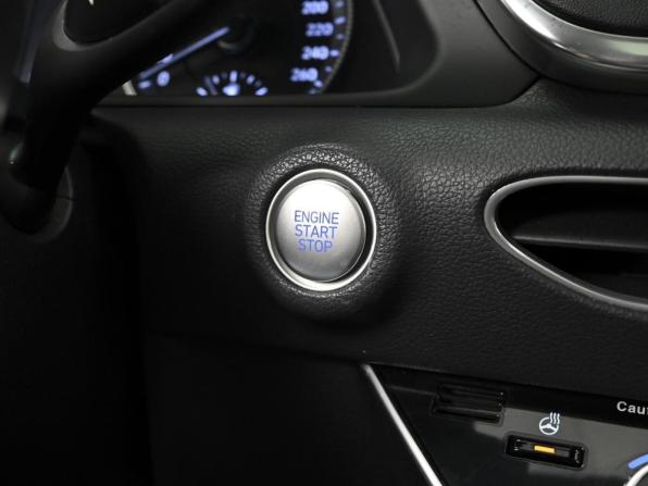 Hyundai Sonata VIII (DN8) с пробегом 2019 года, цена 2 149 000 рублей, 100852 км, седан, Автокод Объявления