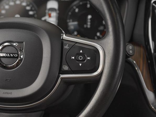 Volvo V60 II с пробегом 2020 года, цена 2 549 000 рублей, 213400 км, универсал, Автокод Объявления