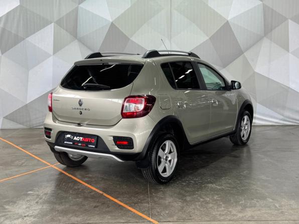 Renault Sandero II с пробегом 2018 года, цена 1 250 000 рублей, 55517 км, хэтчбек, Автокод Объявления