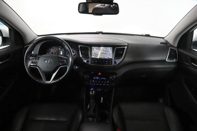 Hyundai Tucson III с пробегом 2017 года, цена 1 799 000 рублей, 196334 км, внедорожник, Автокод Объявления