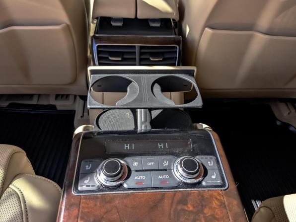Audi A8 III (D4) Рестайлинг с пробегом 2014 года, цена 2 445 000 рублей, 190078 км, седан, Автокод Объявления
