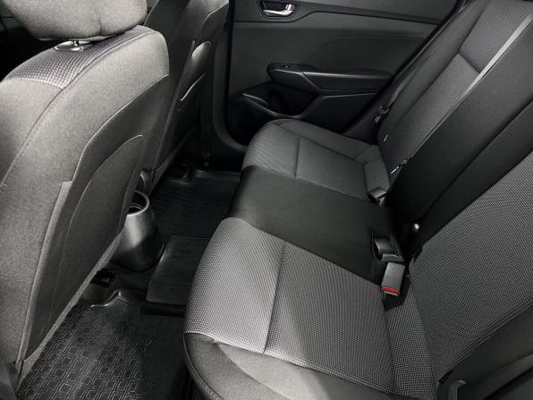 Hyundai Solaris II с пробегом 2018 года, цена 1 490 000 рублей, 126239 км, седан, Автокод Объявления
