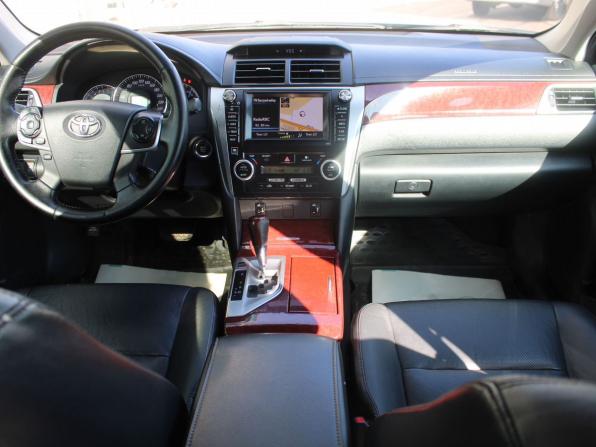 Toyota Camry VII (XV50) с пробегом 2013 года, цена 1 335 000 рублей, 201463 км, седан, Автокод Объявления