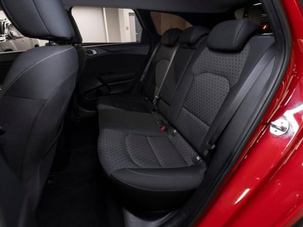 Kia Ceed III с пробегом 2019 года, цена 1 755 000 рублей, 57082 км, универсал, Автокод Объявления