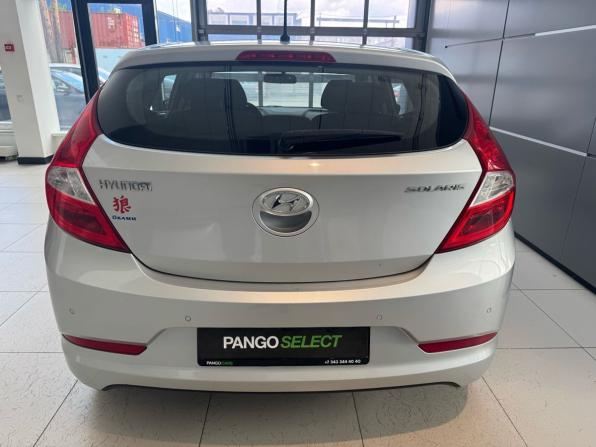 Hyundai Solaris I Рестайлинг с пробегом 2015 года, цена 999 000 рублей, 111808 км, хэтчбек, Автокод Объявления