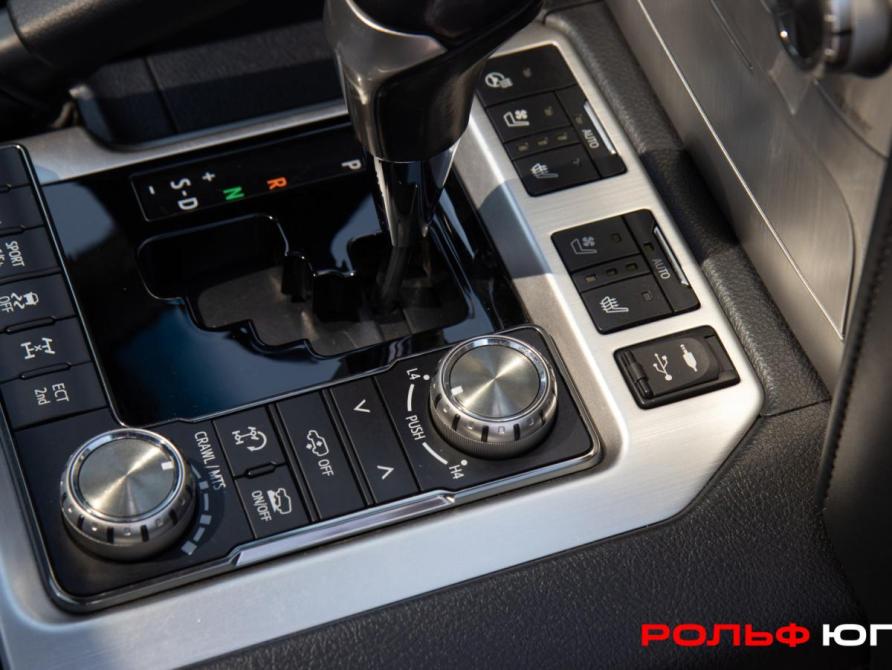Toyota Land Cruiser 200 Series Рестайлинг 2 Москва  - изображение 17