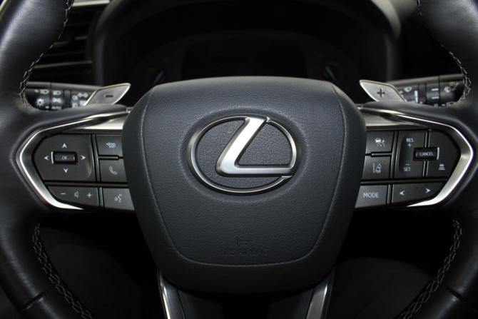 Lexus LX IV с пробегом 2022 года, цена 15 000 000 рублей, 17900 км, внедорожник, Автокод Объявления