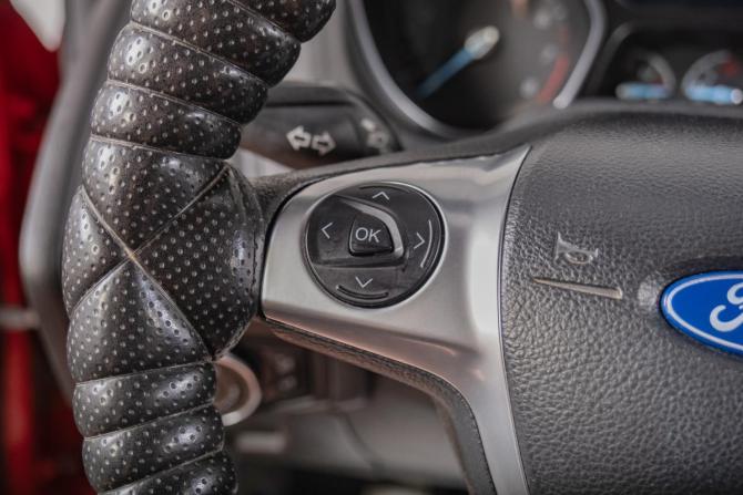 Ford Focus III с пробегом 2013 года, цена 899 000 рублей, 210000 км, седан, Автокод Объявления