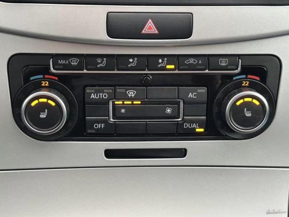 Volkswagen Passat B7 с пробегом 2011 года, цена 989 000 рублей, 192782 км, седан, Автокод Объявления