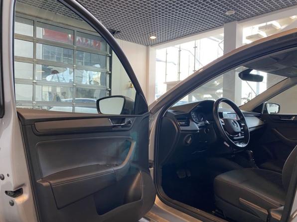 Skoda Rapid II с пробегом 2021 года, цена 1 773 000 рублей, 95836 км, лифтбек, Автокод Объявления