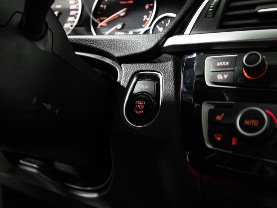 BMW 3 серии VI (F3x) Рестайлинг Санкт-Петербург  - изображение 18