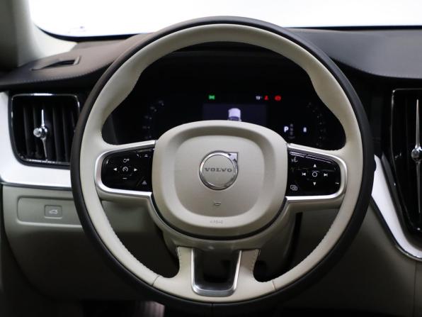 Volvo XC60 II Рестайлинг 2 с пробегом 2025 года, цена 7 650 000 рублей, 2128 км, внедорожник, Автокод Объявления