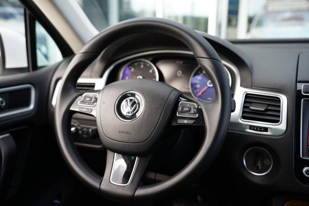 Volkswagen Touareg II Рестайлинг Крым  - изображение 13