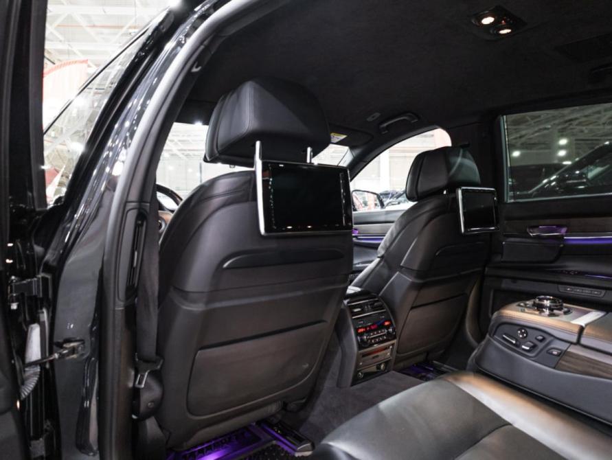 BMW 7 серии V (F01/F02/F04) Рестайлинг Санкт-Петербург  - изображение 13