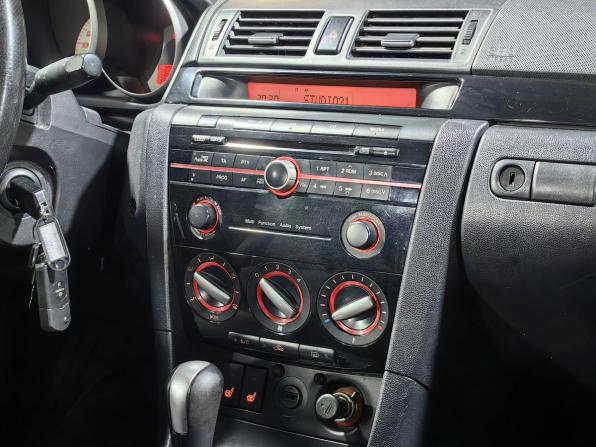 Mazda 3 I (BK) Рестайлинг с пробегом 2008 года, цена 284 900 рублей, 348000 км, седан, Автокод Объявления