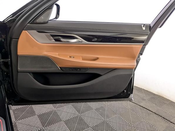 BMW 7 серии VI (G11/G12) Рестайлинг с пробегом 2020 года, цена 4 500 000 рублей, 180236 км, седан, Автокод Объявления