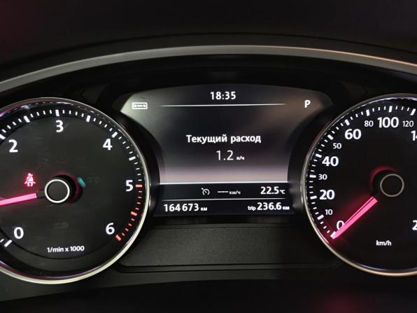 Volkswagen Touareg II Рестайлинг с пробегом 2015 года, цена 2 948 000 рублей, 164642 км, внедорожник, Автокод Объявления