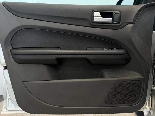 Ford Focus II с пробегом 2006 года, цена 470 000 рублей, 293912 км, седан, Автокод Объявления