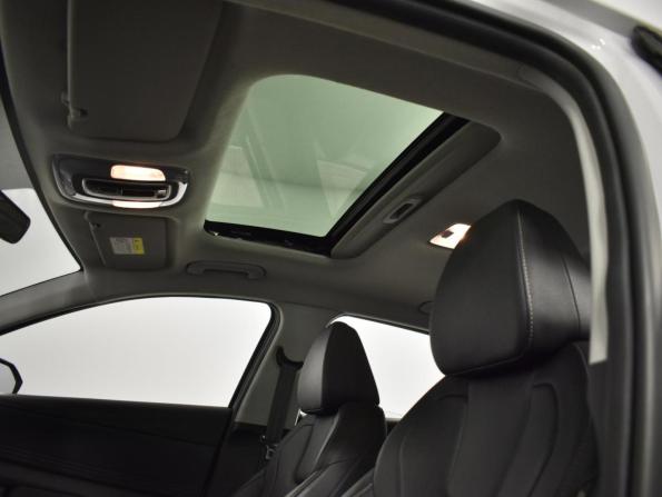 Hyundai Elantra VII (CN7) Рестайлинг с пробегом 2023 года, цена 2 273 300 рублей, 28701 км, седан, Автокод Объявления