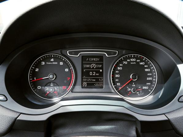 Audi Q3 I (8U) с пробегом 2012 года, цена 1 640 000 рублей, 181250 км, внедорожник, Автокод Объявления