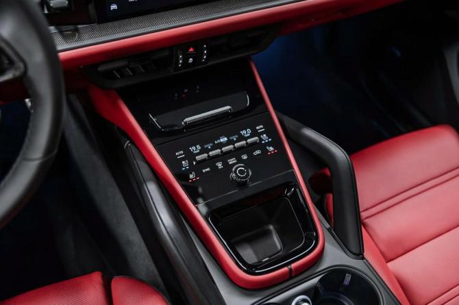 Новый Porsche Cayenne III Рестайлинг 2025 года, цена 22 700 000 рублей, внедорожник, Автокод Объявления