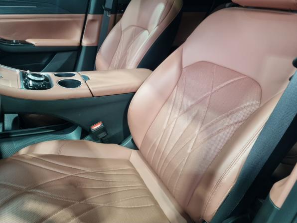 Geely Galaxy L6 с пробегом 2025 года, цена 2 770 000 рублей, 12900 км, седан, Автокод Объявления