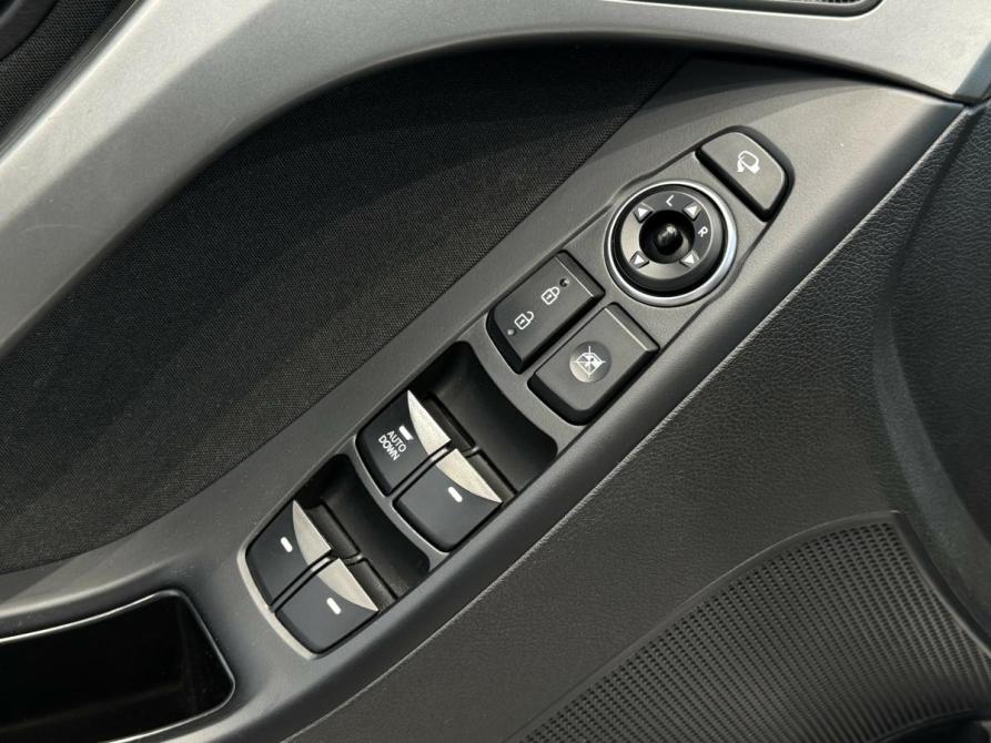 Hyundai Elantra V (MD) Рестайлинг Волжский  - изображение 10