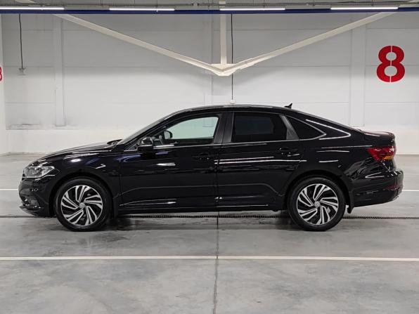 Volkswagen Jetta VII с пробегом 2021 года, цена 2 370 000 рублей, 56111 км, седан, Автокод Объявления