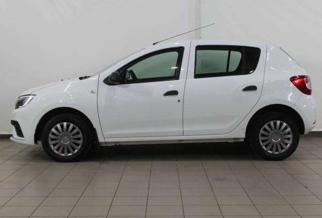 Renault Sandero II с пробегом 2018 года, цена 880 000 рублей, 82742 км, хэтчбек, Автокод Объявления