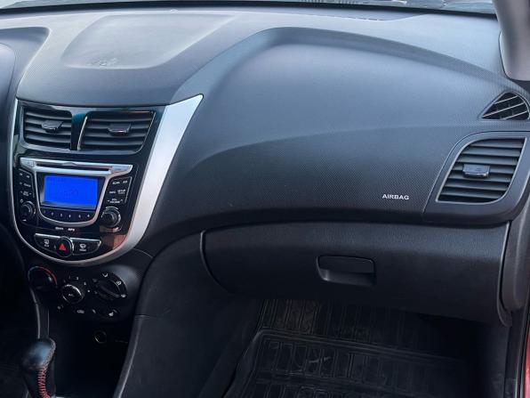 Hyundai Solaris I с пробегом 2011 года, цена 690 000 рублей, 214648 км, седан, Автокод Объявления