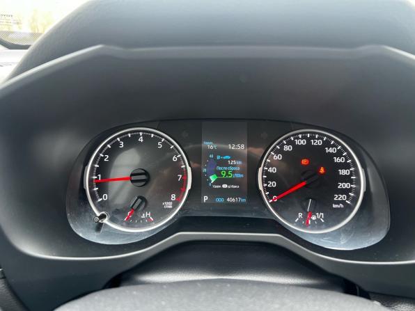 Toyota RAV4 V (XA50) с пробегом 2020 года, цена 3 550 000 рублей, 40416 км, внедорожник, Автокод Объявления