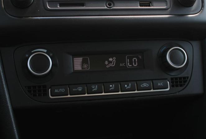 Volkswagen Polo V Рестайлинг с пробегом 2015 года, цена 890 000 рублей, 102151 км, седан, Автокод Объявления