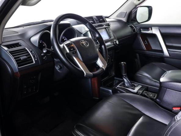Toyota Land Cruiser Prado 150 Series Рестайлинг 1 с пробегом 2015 года, цена 3 296 000 рублей, 237797 км, внедорожник, Автокод Объявления