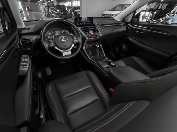 Lexus NX I Рестайлинг с пробегом 2019 года, цена 3 380 000 рублей, 89652 км, внедорожник, Автокод Объявления