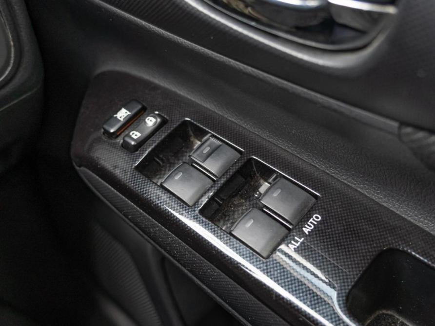 Toyota Wish II Рестайлинг Краснодар  - изображение 16