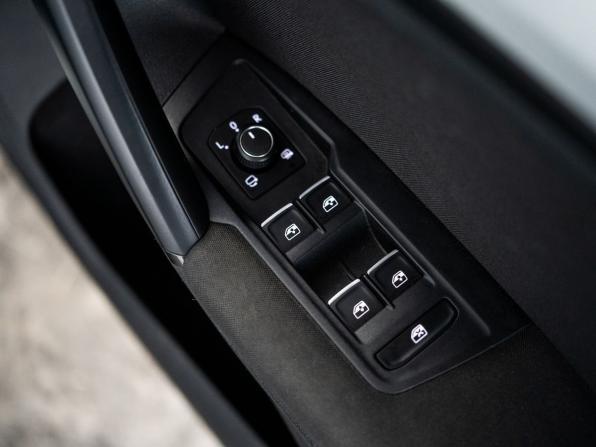 Volkswagen Tiguan II с пробегом 2018 года, цена 2 170 000 рублей, 74142 км, внедорожник, Автокод Объявления