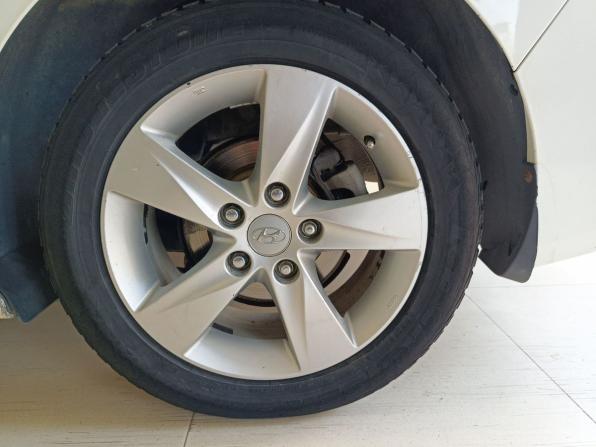 Hyundai Elantra V (MD) с пробегом 2013 года, цена 1 100 000 рублей, 211065 км, седан, Автокод Объявления