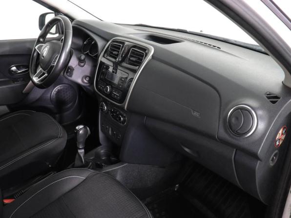 Renault Logan II Рестайлинг с пробегом 2021 года, цена 890 000 рублей, 136114 км, седан, Автокод Объявления